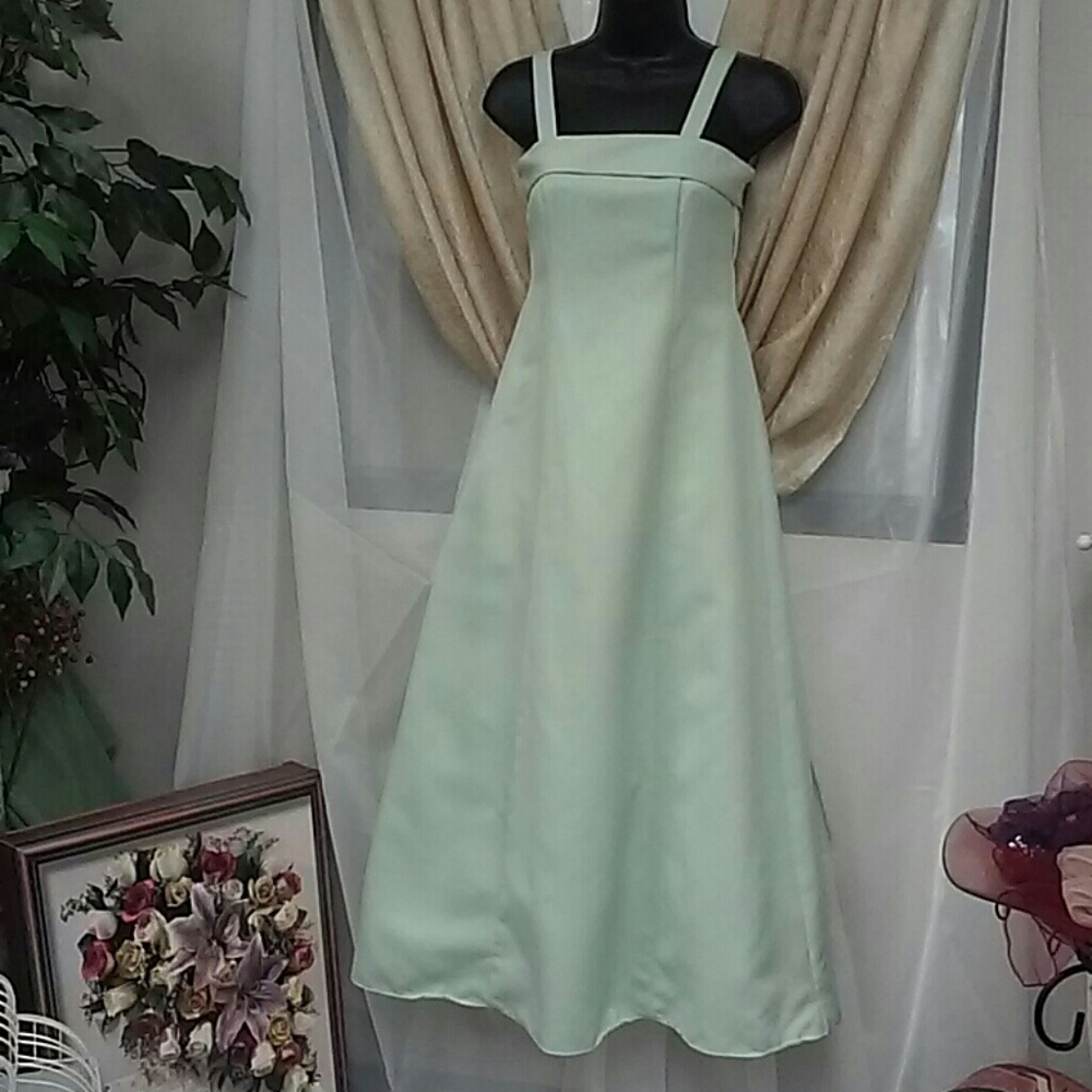 Special. Occasion Dress